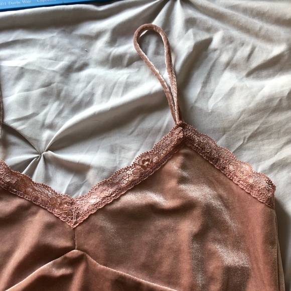 velvet tank top - Picture 2 of 2